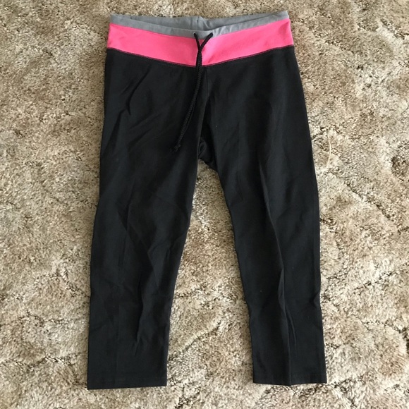 Aerie Cropped Leggings - Picture 1 of 3